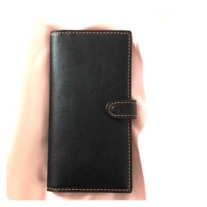 Authentic coach glovetanned leather wallet